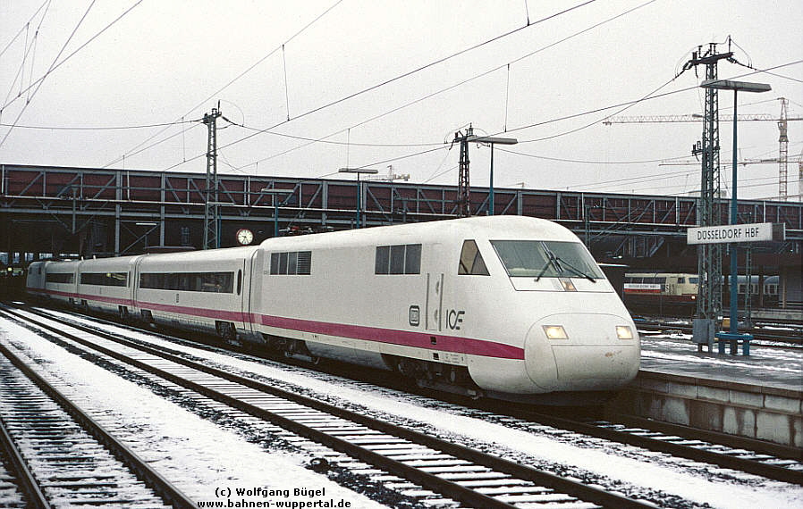 (c) Wolfgang Bgel   




                                                       www.bahnen-wuppertal.de