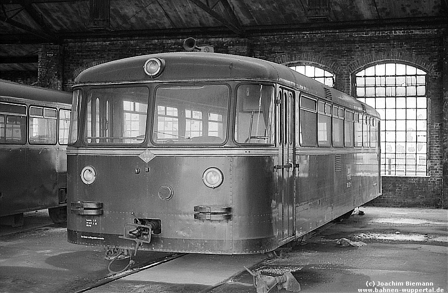 (c) Joachim Biemann     


www.bahnen-wuppertal.de