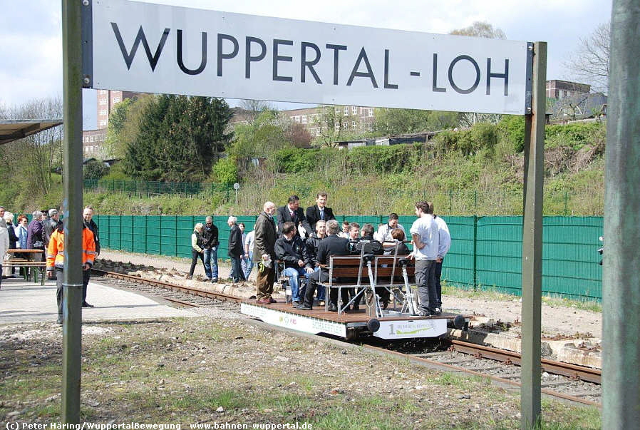 (c) Peter Hring/WuppertalBewegung   www.bahnen-wuppertal.de