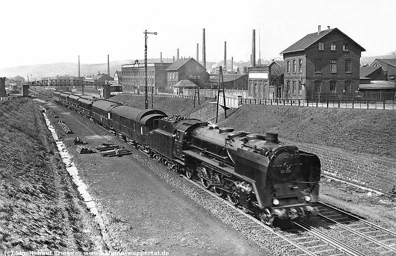 (c) Slg. Helmut Brinker   www.bahnen-wuppertal.de