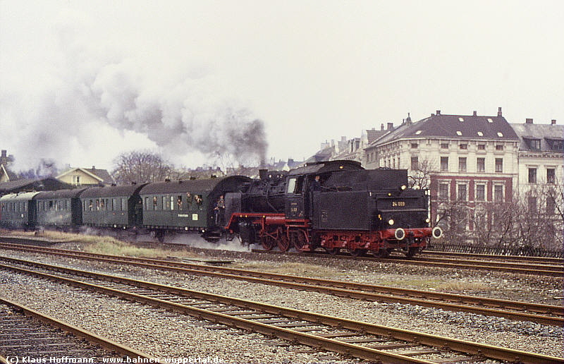 (c) Klaus Hoffmann   www.bahnen-wuppertal.de