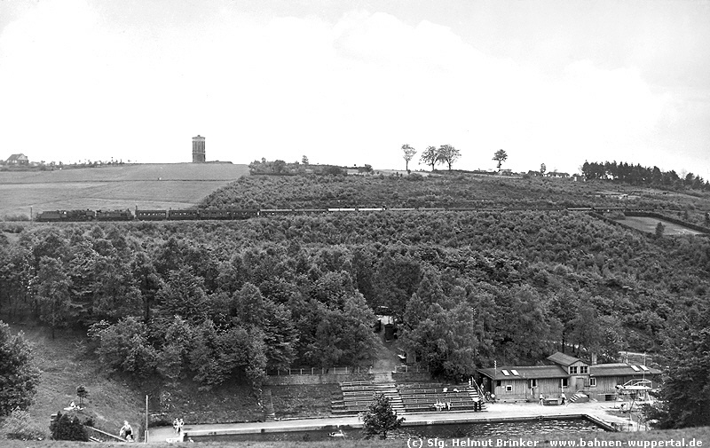 (c) Sammlung H.Brinker   www.bahnen-wuppertal.de