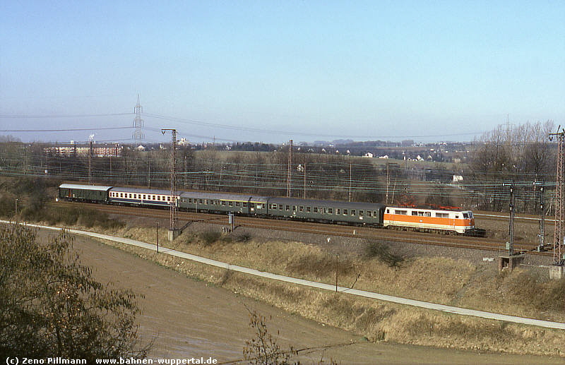 (c) Zeno Pillmann   www.bahnen-wuppertal.de