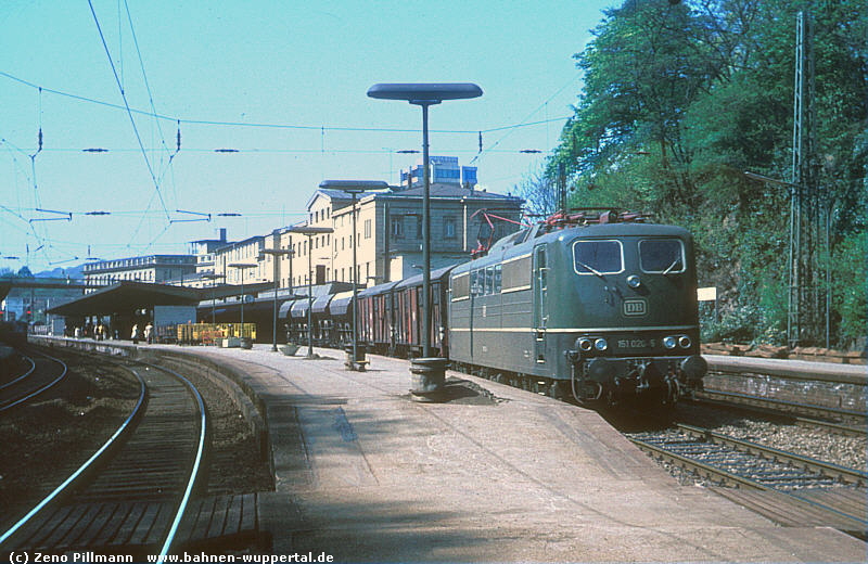 (c) Zeno Pillmann   www.bahnen-wuppertal.de