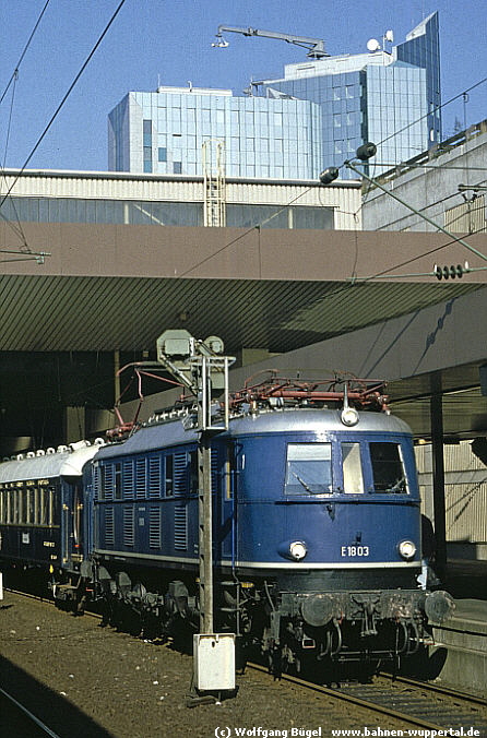 (c) Wolfgang Bgel   www.bahnen-wuppertal.de