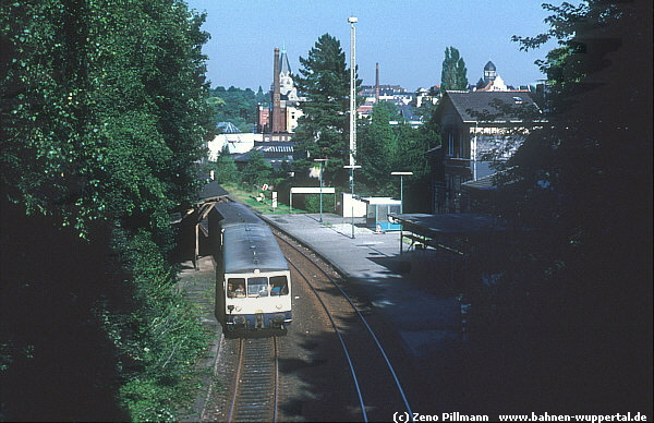 (c) Zeno Pillmann   www.bahnen-wuppertal.de
