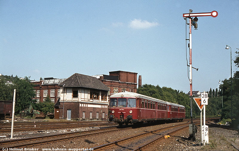 (c) Helmut Brinker   www.bahnen-wuppertal.de