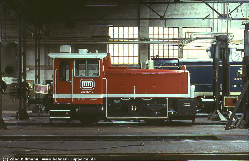 (c) Zeno Pillmann   www.bahnen-wuppertal.de