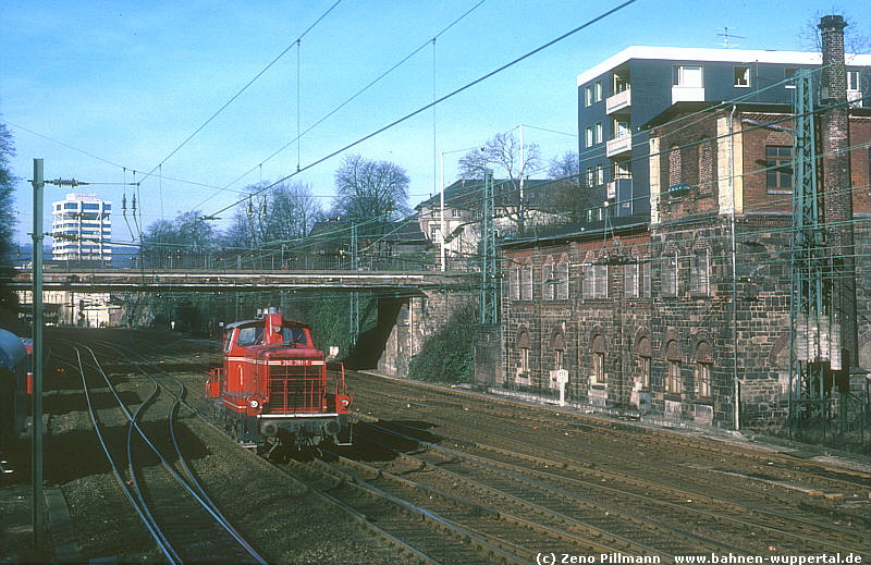 (c) Zeno Pillmann   www.bahnen-wuppertal.de