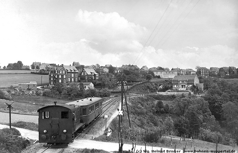 (c) Sammlung H.Brinker   www.bahnen-wuppertal.de