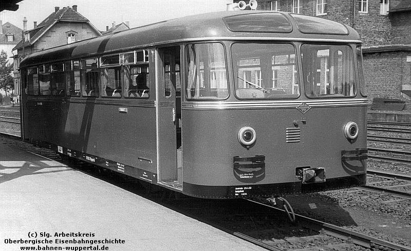 (c) Slg. Arbeitskreis     

  Oberbergische Eisenbahngeschichte

    www.bahnen-wuppertal.de