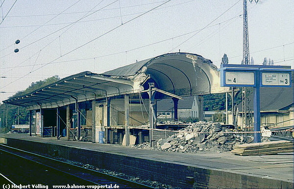 (c) Herbert Vlling   www.bahnen-wuppertal.de