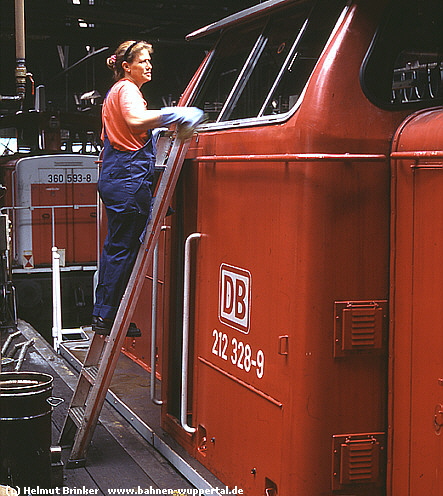 (c) Helmut Brinker   www.bahnen-wuppertal.de