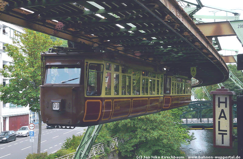 (c) Jan Niko Kirschbaum   www.bahnen-wuppertal.de