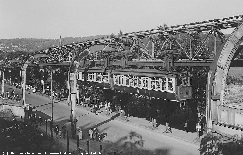 (c) Slg. Joachim Bgel   www.bahnen-wuppertal.de