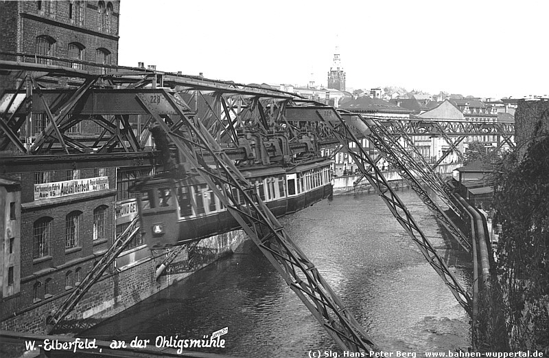 (c) Slg. Hans-Peter Berg   www.bahnen-wuppertal.de