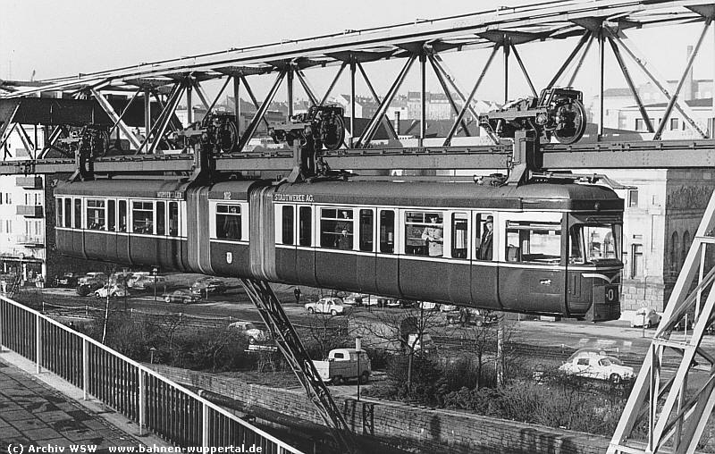 (c) Archiv WSW   www.bahnen-wuppertal.de