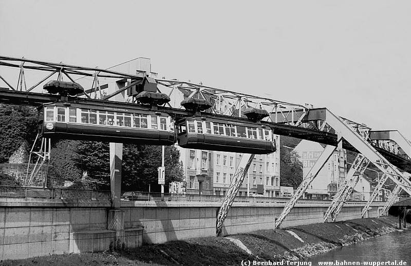 (c) Bernhard Terjung   www.bahnen-wuppertal.de