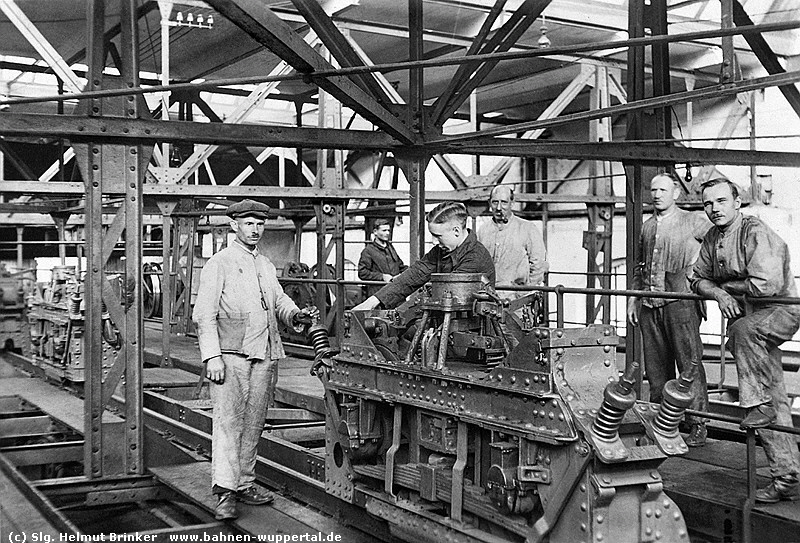 (c) Slg. Helmut Brinker   www.bahnen-wuppertal.de